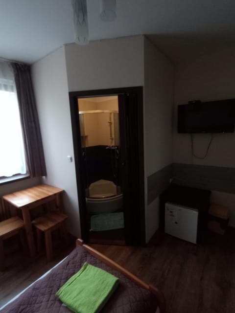 Noclegi Pod Dębem Vacation rental in Gmina Liszki