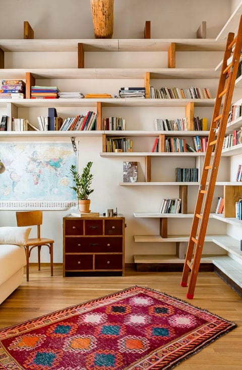 Library, Seating area