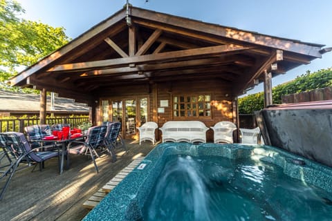 Pine Log Cabin Cabin in Swanage