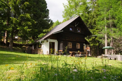 Property building, BBQ facilities, Garden