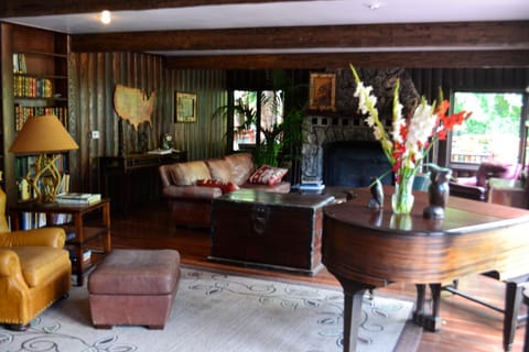 Guerneville Lodge Hotel in Guerneville