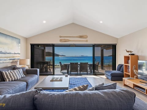 Living room, Sea view
