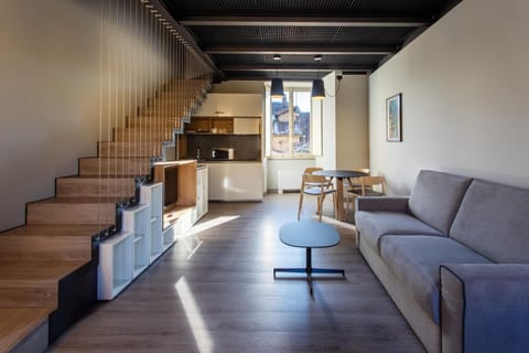 Kitchen or kitchenette, Living room