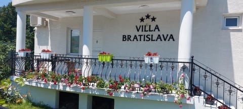 Villa Bratislava Bed and Breakfast in Decentralized Administration of Macedonia and Thrace