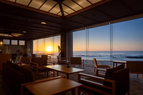 Lobby or reception, Lounge or bar, Sea view