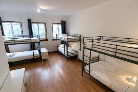 bunk bed