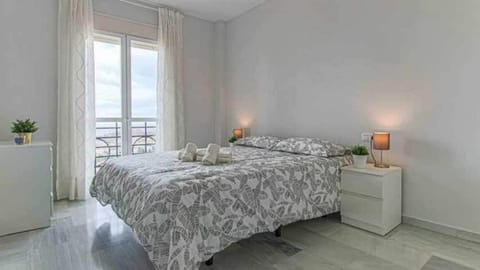 797 Holiday Rentals - Precioso piso para 5 con vista al mar Apartment in Benalmadena