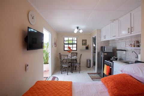 Bed, Living room