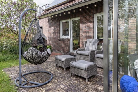 50210 Haus Klaas-Wohnung Christian Apartment in Wangerland