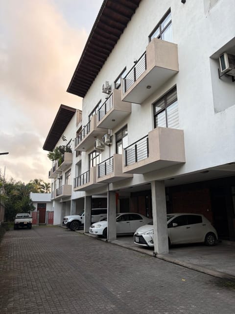 Property building, Day, Street view, Location, Parking