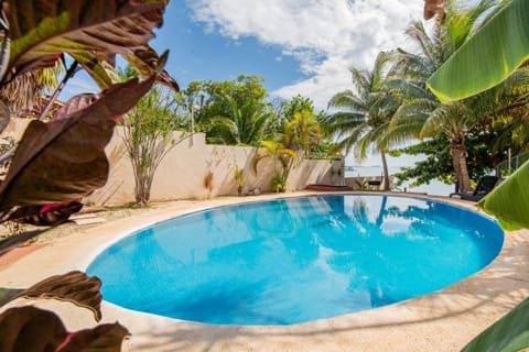 Lake view, Swimming pool