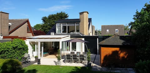 Lake house 21 relax accommodation iR Sauna House in South Holland (province)