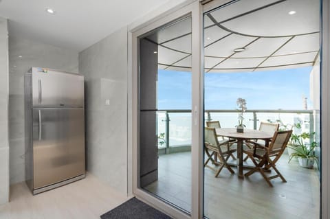 Patio, View (from property/room), Balcony/Terrace