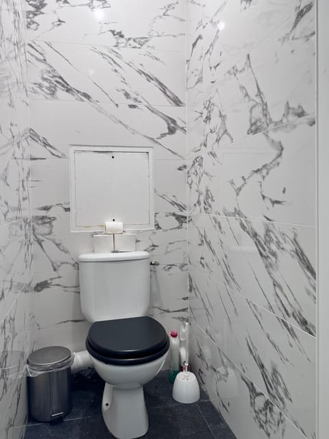 FELLINI 3BR with safe parking Apartment in Saint-Denis, France