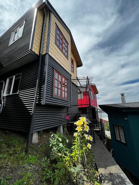 Property building, Balcony/Terrace
