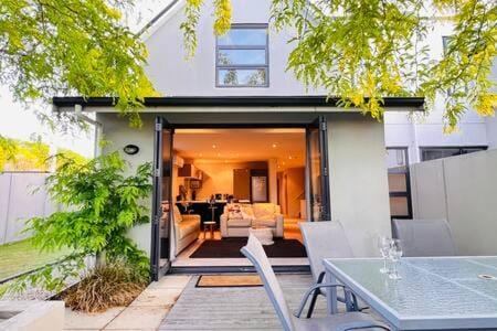 Patio, Day