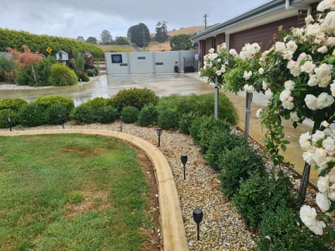 Kadi House - Unit 1 Apartment in Wynyard