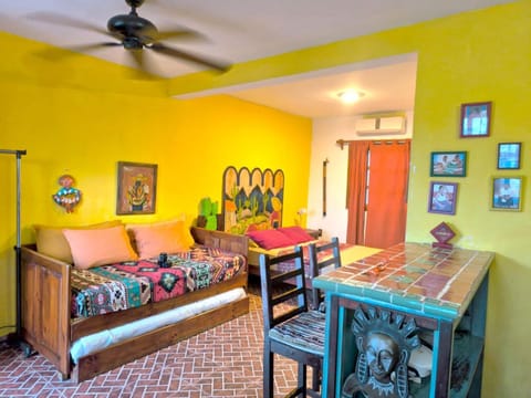 Bed, Photo of the whole room, Decorative detail, Bedroom, kitchen