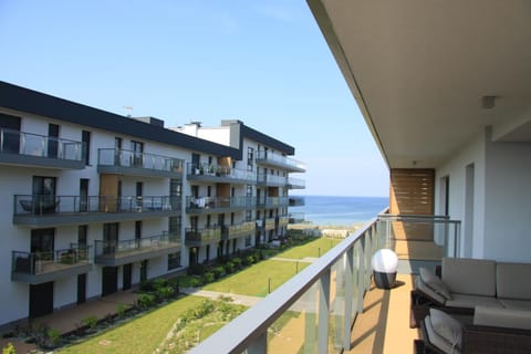 Nearby landmark, Neighbourhood, Balcony/Terrace, Beach, Sea view
