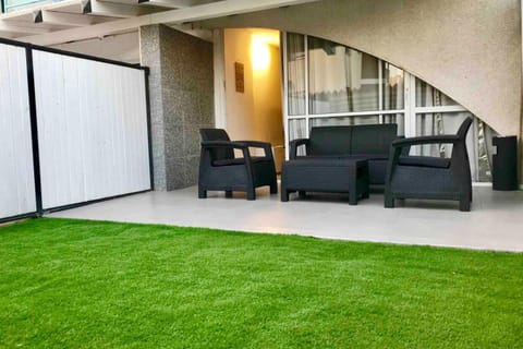 Patio, Garden view