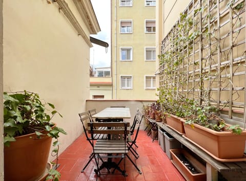 View (from property/room), Balcony/Terrace, Seating area