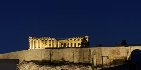 Nearby landmark, Landmark view