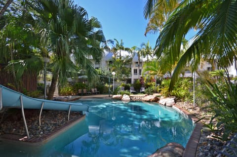 Day, Swimming pool, Swimming pool