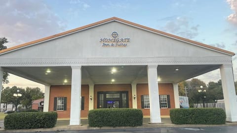 Homegate Inn And Suites Hotel in Collierville