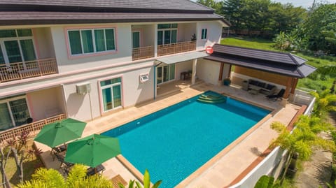 Pool view, Swimming pool, Swimming pool