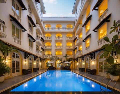 Property building, Swimming pool