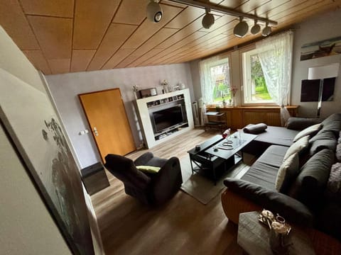 Living room, Photo of the whole room, Seating area