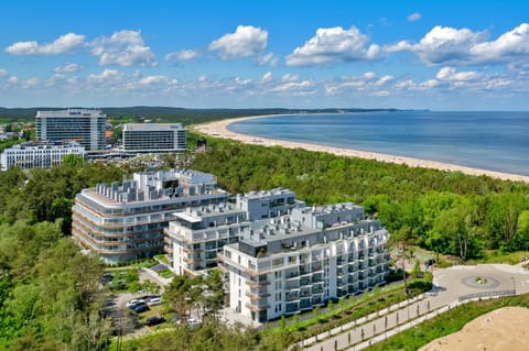 Property building, Bird's eye view, Beach