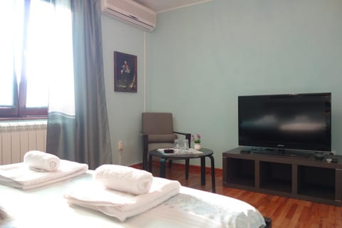 Villa Quantum Beograd Bed and Breakfast in Belgrade