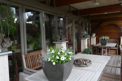 Garden, Balcony/Terrace, Internal: Not applicable to any particular room