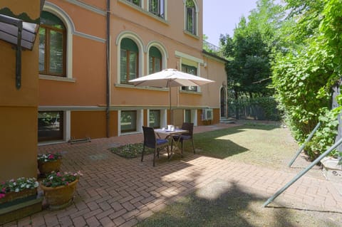 Property building, Garden