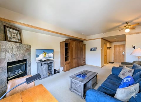 TV and multimedia, Living room, Seating area, fireplace, furniture
