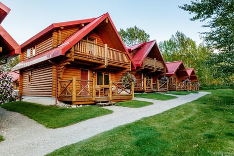 Property building, Natural landscape, Garden
