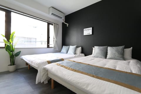 Bed, Photo of the whole room, Bedroom, air conditioner