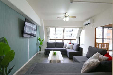 TV and multimedia, Living room, Seating area, air conditioner