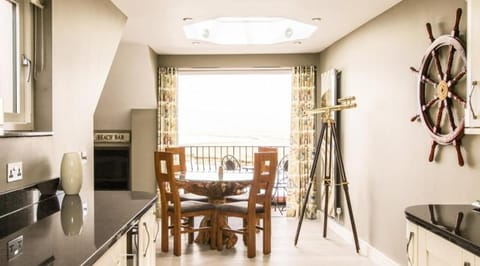 Balcony/Terrace, Dining area