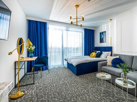 Bed, View (from property/room), Photo of the whole room, Decorative detail, Bedroom