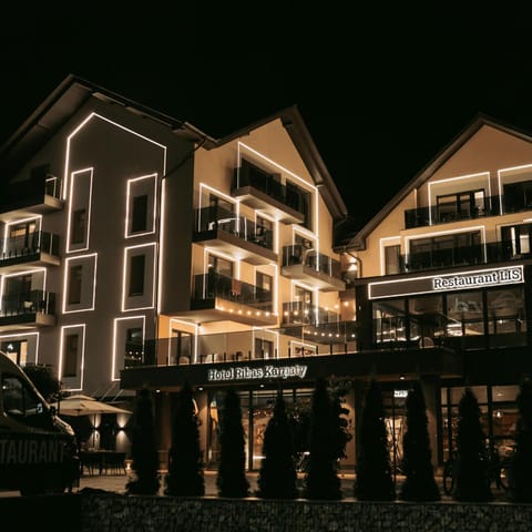 Property building, Facade/entrance
