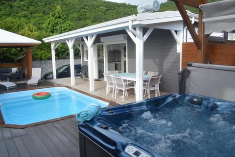 Solarium, Steam room, Swimming pool, Swimming pool