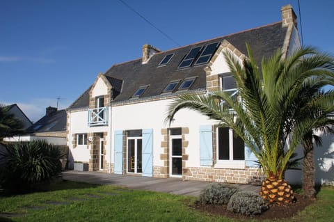 Maison familiale-Surf House, plage de Sainte Barbe House in Brittany
