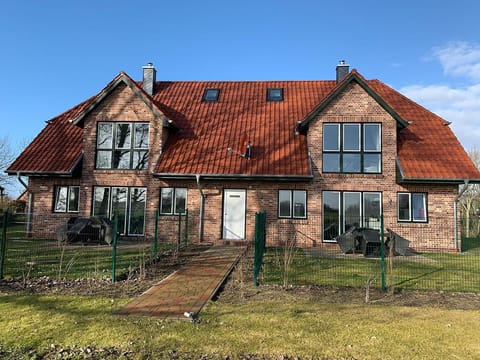 Vogelzug, Ferienwohnung für 4 Persoen - Erwachsene oder Kinder - in DE FEERJENHUSEN am Haubarg von Vollerwiek, Fertigstellung April 2020 Apartment in Nordfriesland