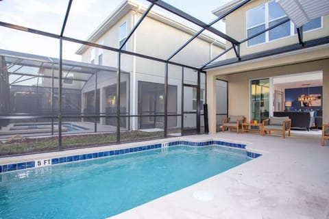 Gorgeous 5 Bd Single Family Close to Disney @ Storey Lake Resort 2734 House in Kissimmee