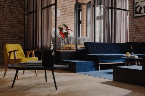 Living room, Seating area