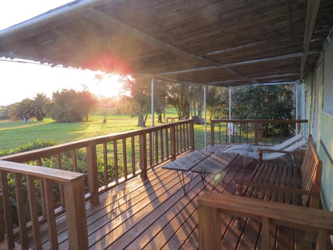 Facade/entrance, Balcony/Terrace, Garden view