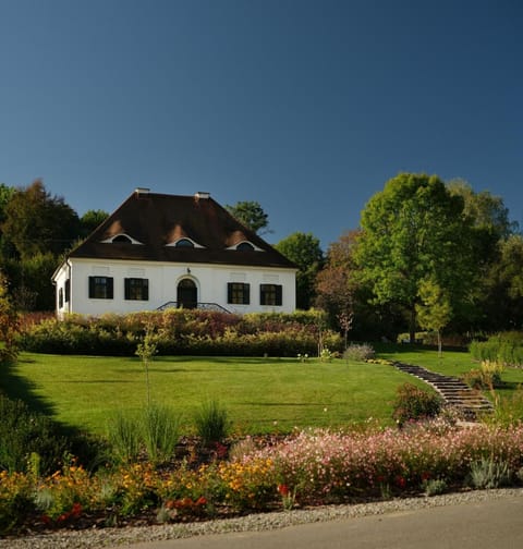 Property building, Natural landscape, Garden view