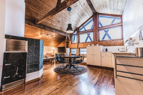 Living room, Dining area